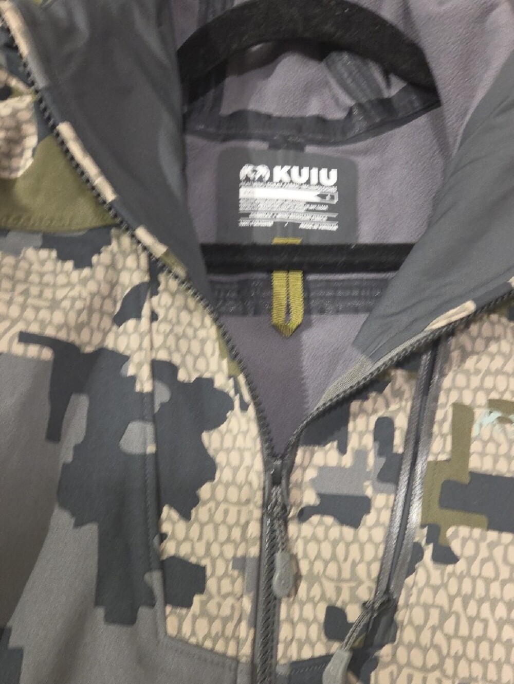 KUIU Mens Axis Camouflage Jacket Pants Gloves - Green, Gray, Black - Picture 2 of 13